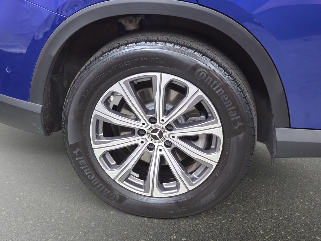Used 2023 Starling Blue Metallic Mercedes-Benz GLC 300 image 34