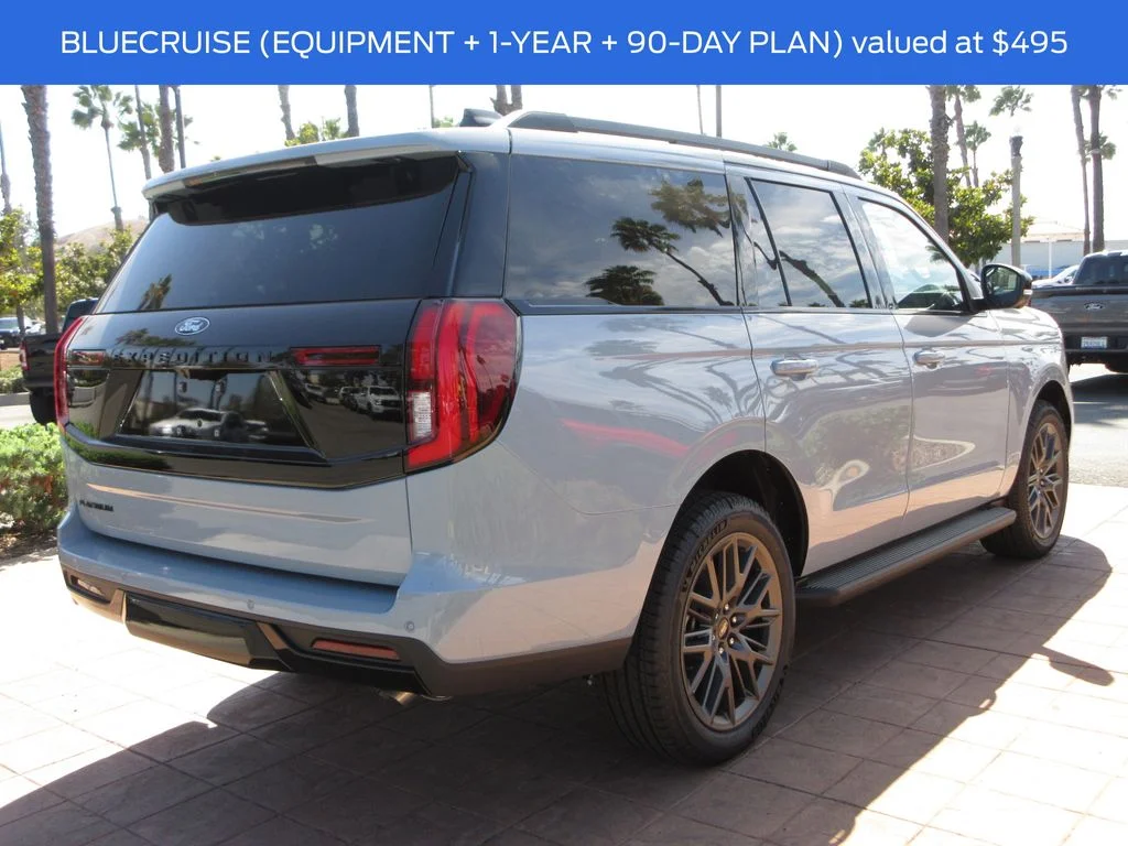 New 2026 Glacier Gray Metallic Tri-Coat Ford Platinum image 4