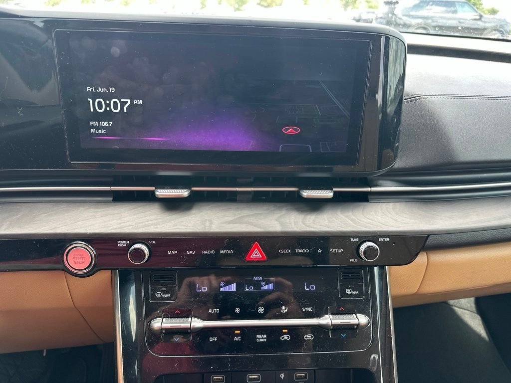 Used 2023 Red Kia EX image 19