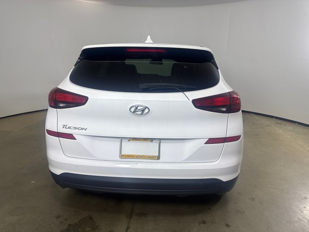 Used 2019 White Hyundai SE image 6