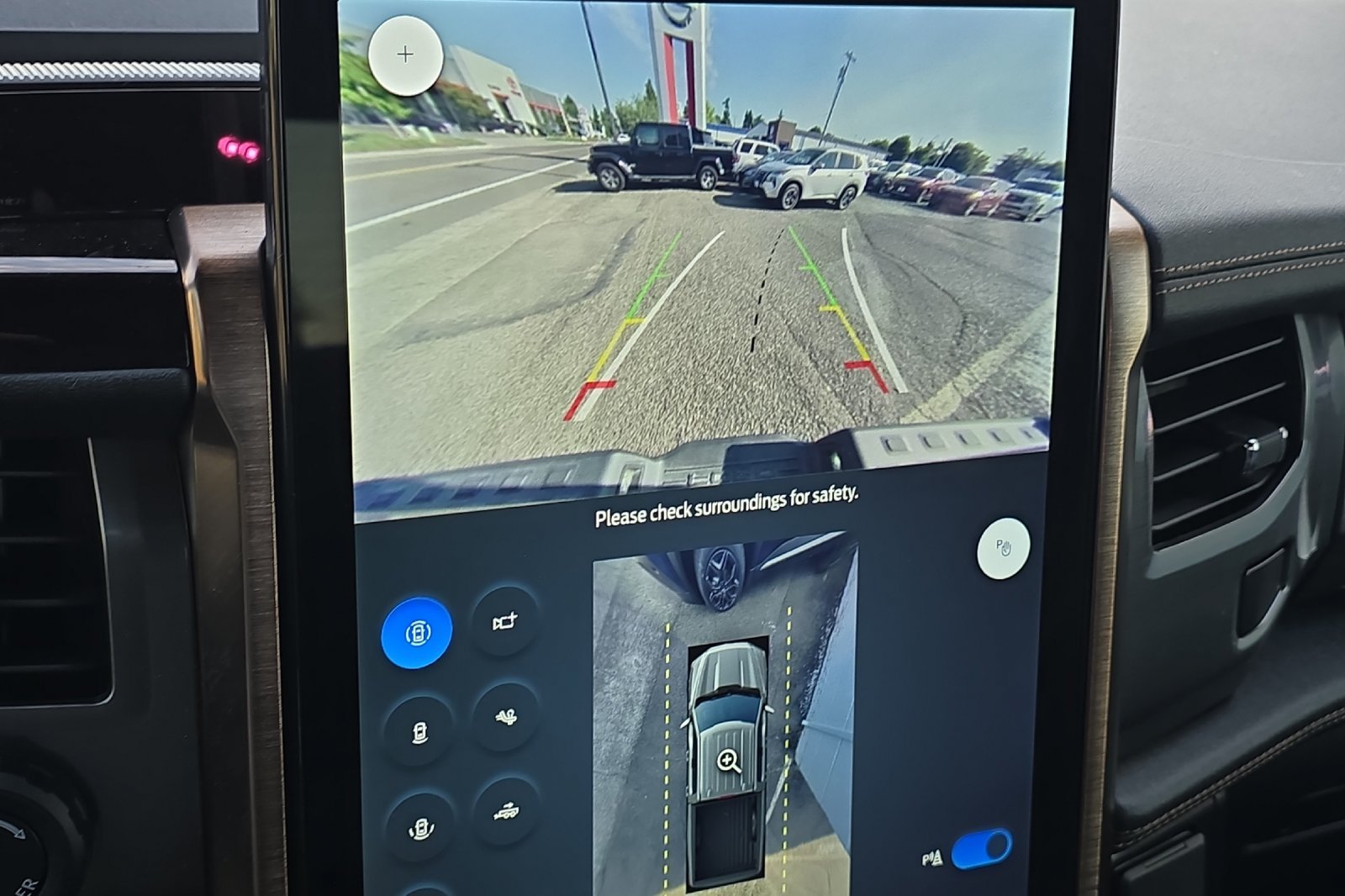 Used 2022 Gray Ford  image 18