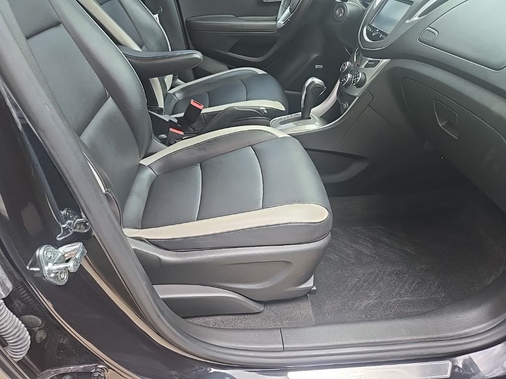 Used 2016 Black Chevrolet LTZ image 65