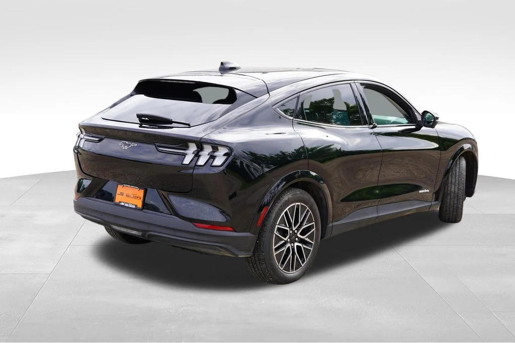 Used 2025 Black Ford Premium image 5