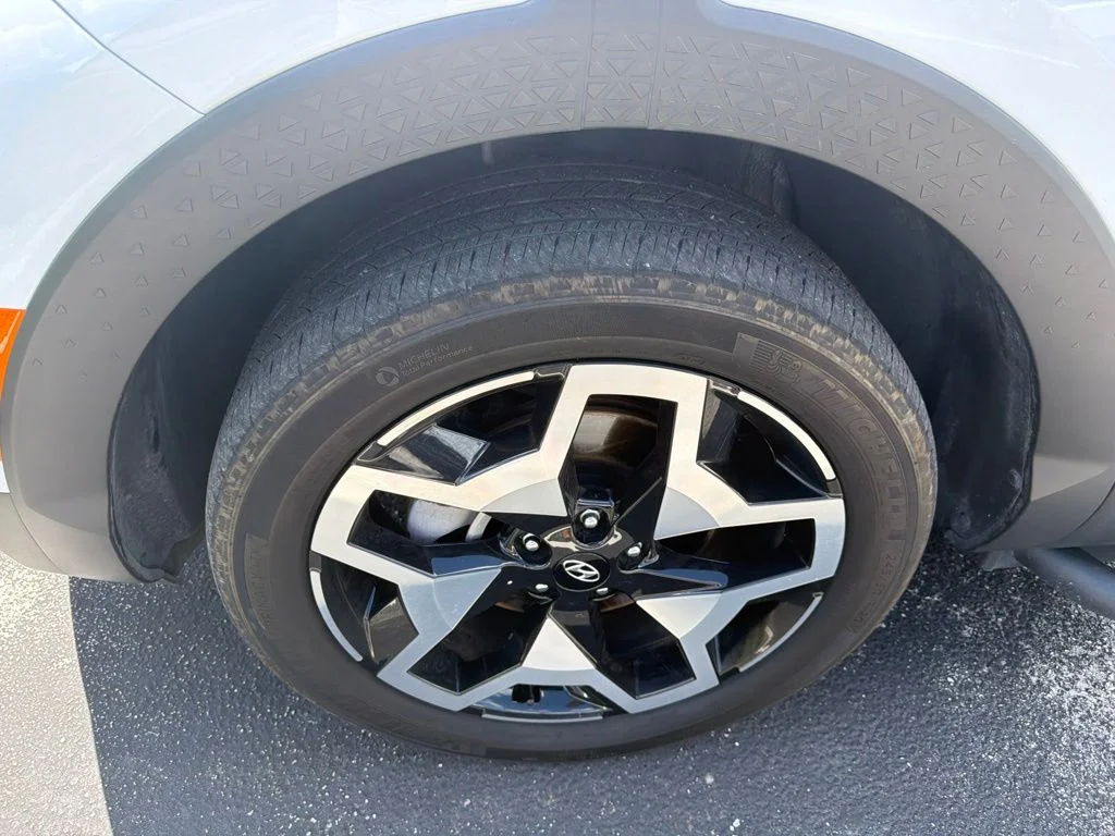 Used 2024 White Hyundai Limited image 2