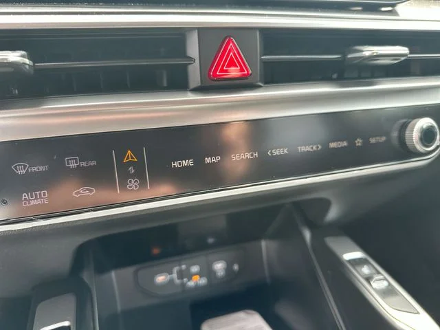 New 2026 Wolf Gray Kia S image 18