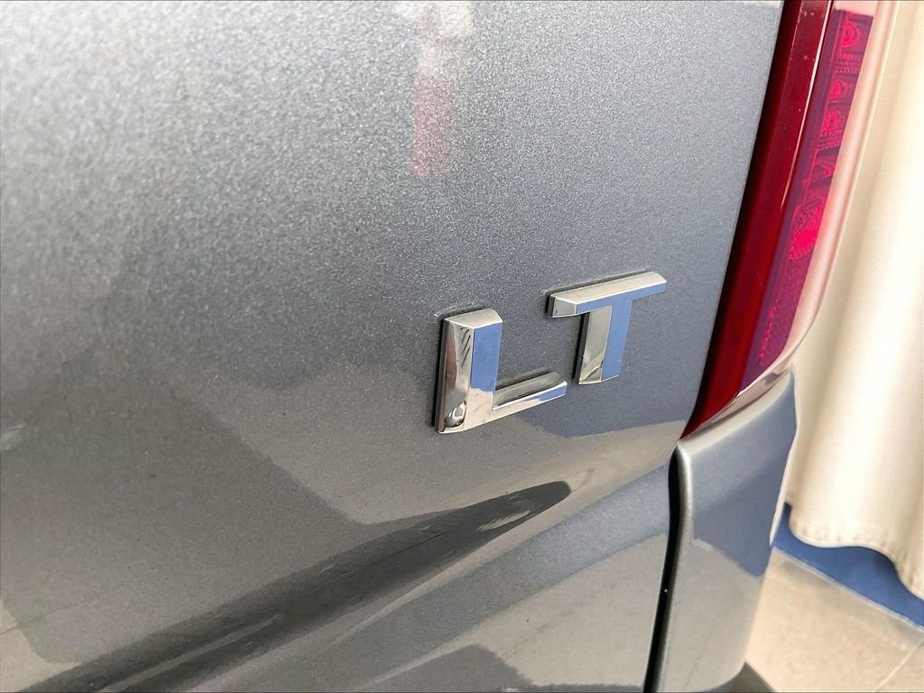 Used 2023 Gray Chevrolet LT image 28