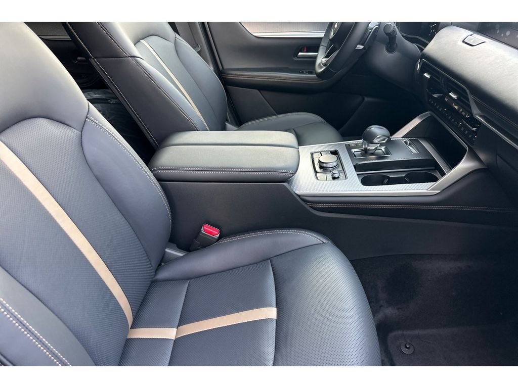 New 2026 Rhodium White Premium Mazda 3.3 Turbo Premium Plus AWD image 16