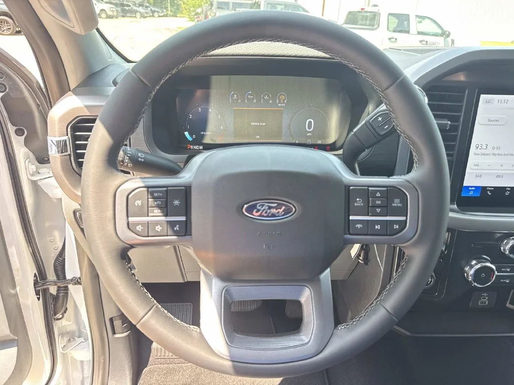 New 2026 Oxford White Ford XLT image 38