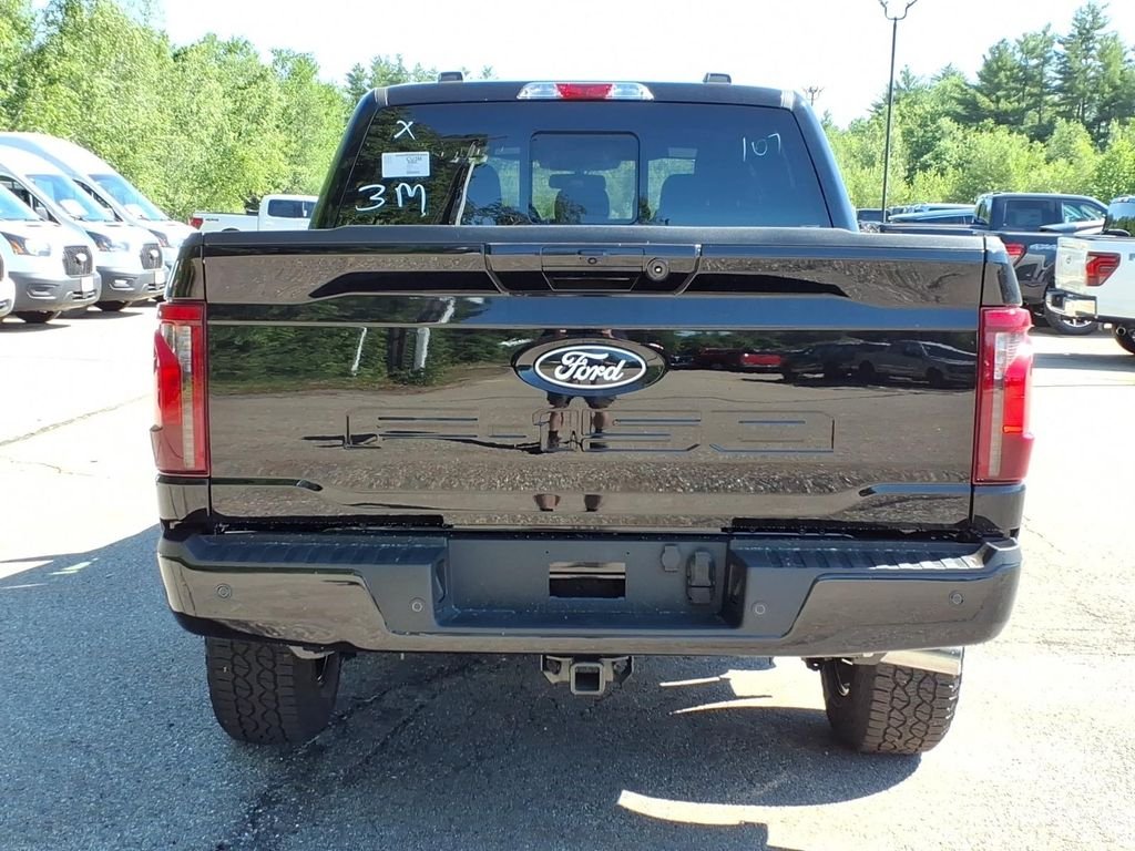 New 2026 Agate Black Metallic Ford XLT image 6