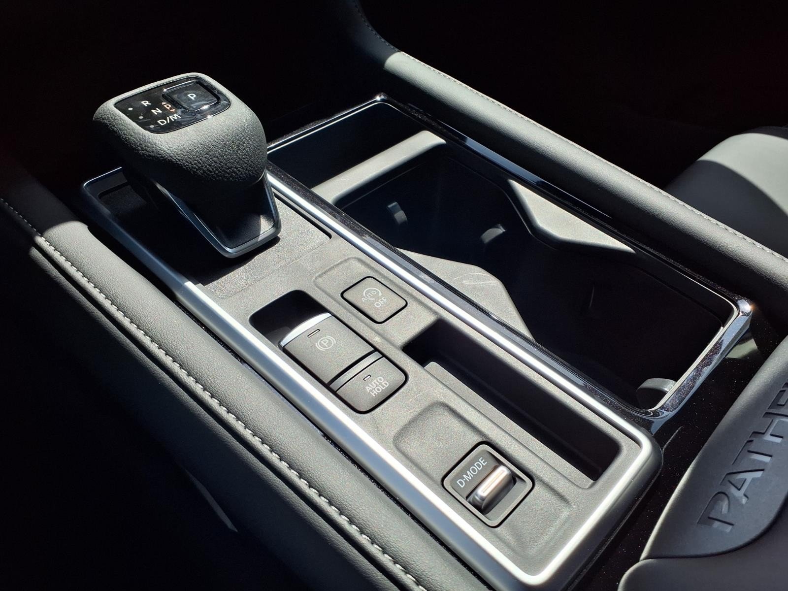 New 2026 Deep Ocean Blue Pearl Nissan SL image 18