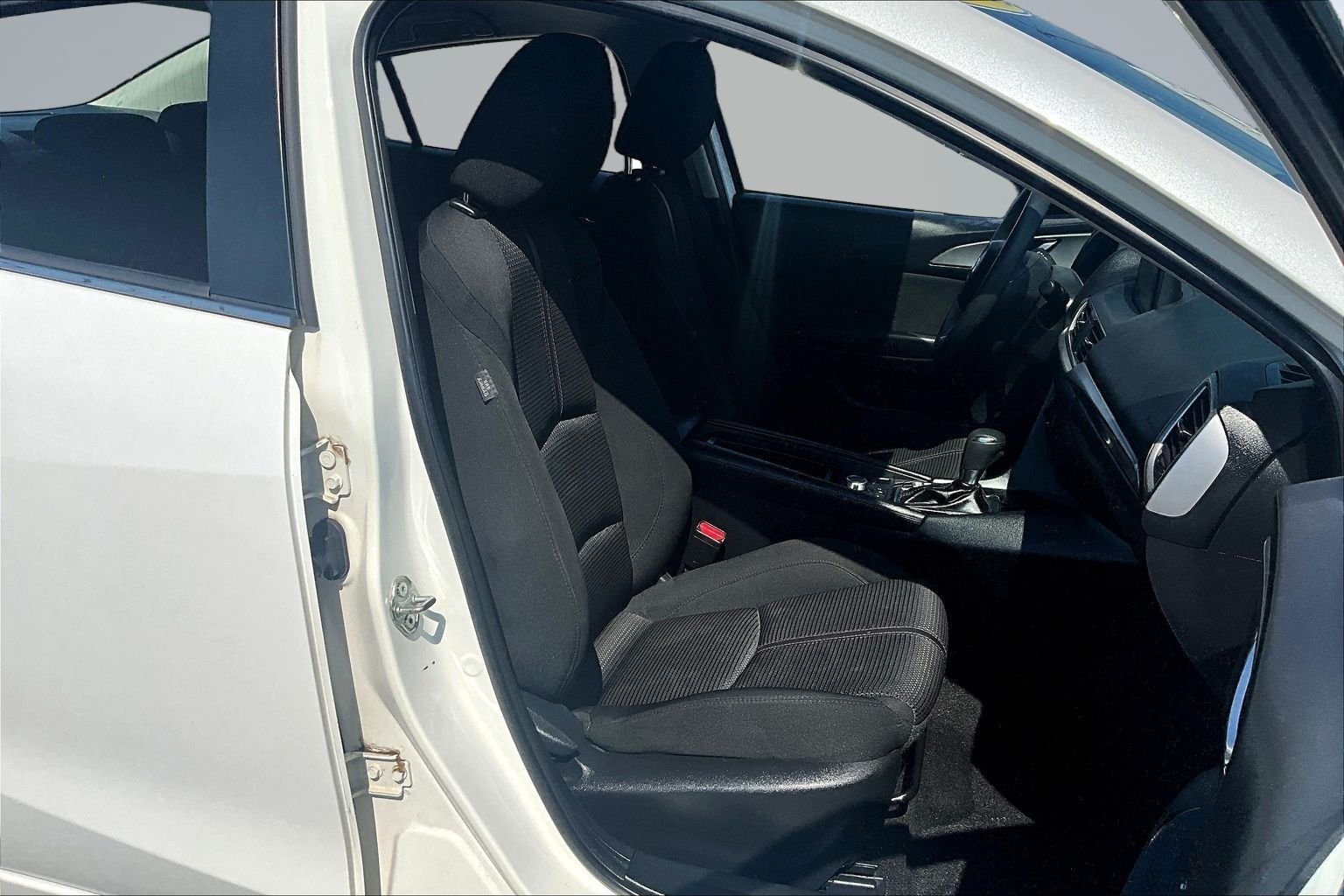Used 2018 White Mazda Sport image 27