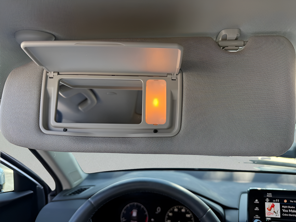 Used 2024 Silver Honda EX-L image 34