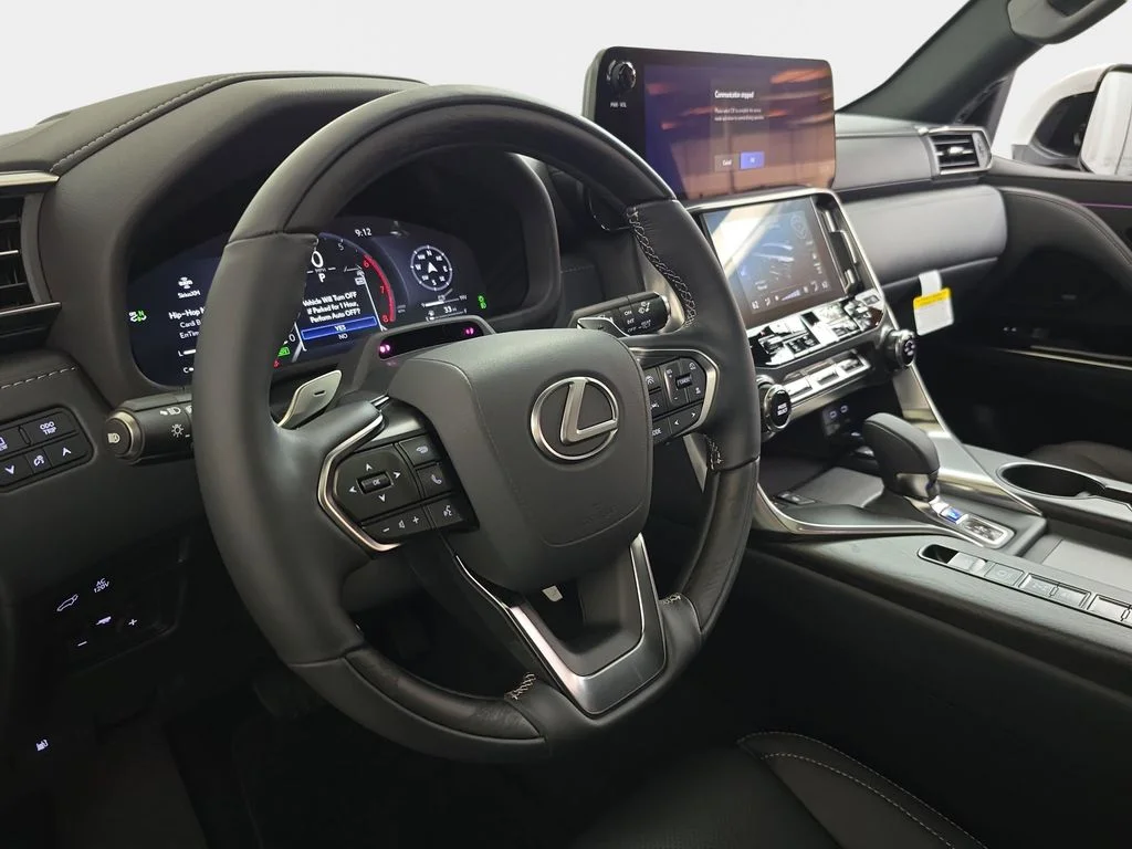 New 2026  Lexus 700h Luxury image 16