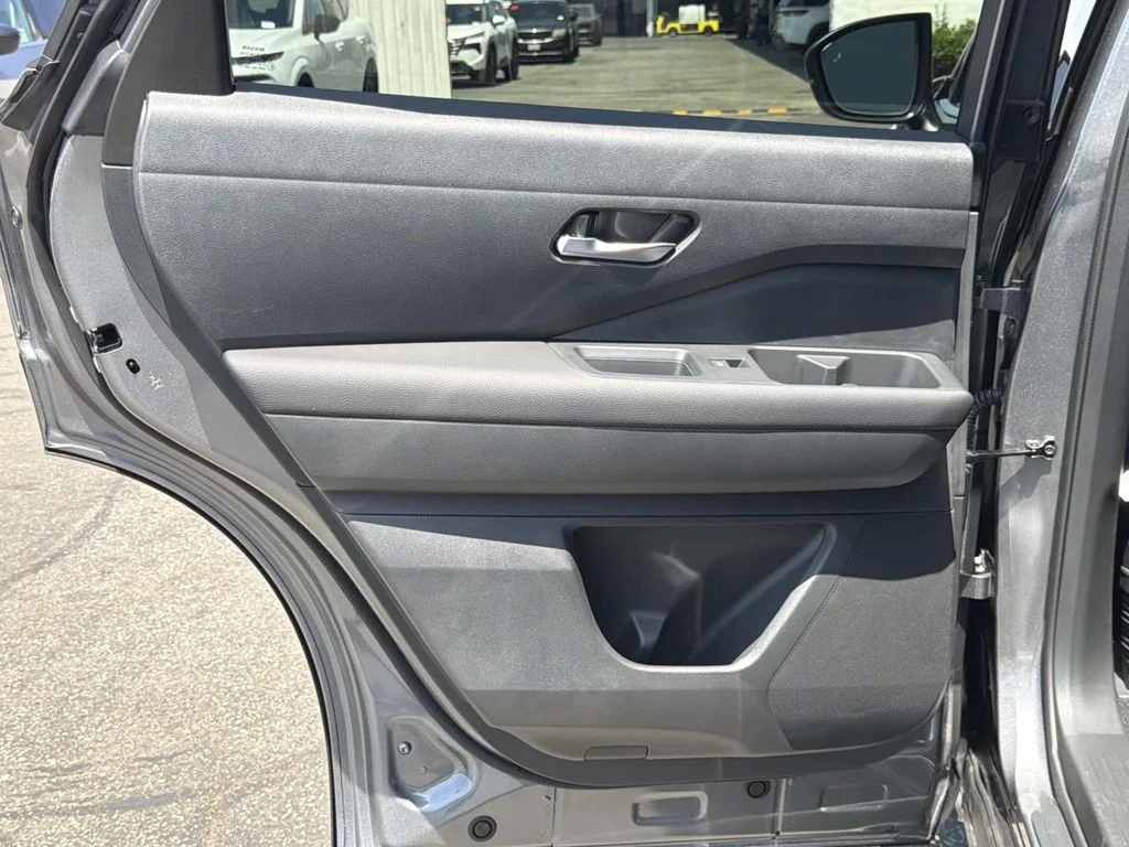 New 2026 Gun Metallic Nissan SL image 22