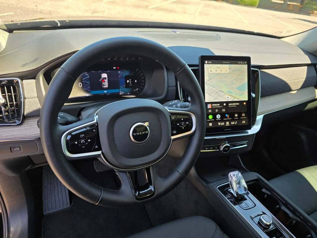 Used 2026  Volvo Plus image 14