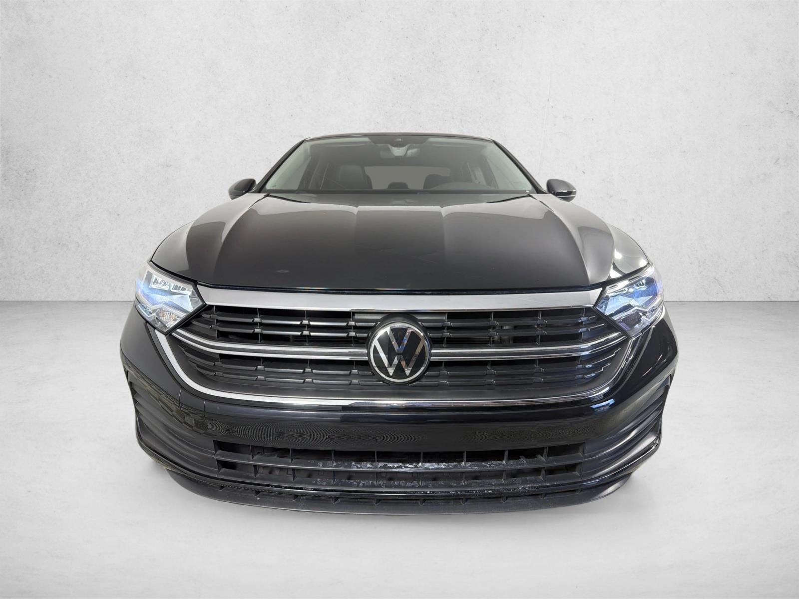 Used 2024 Black Volkswagen SE image 8