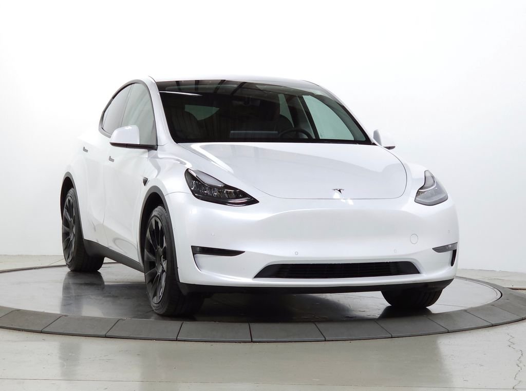 2022 Tesla Model Y Long Range Dual Motor All-Wheel Drive's photo
