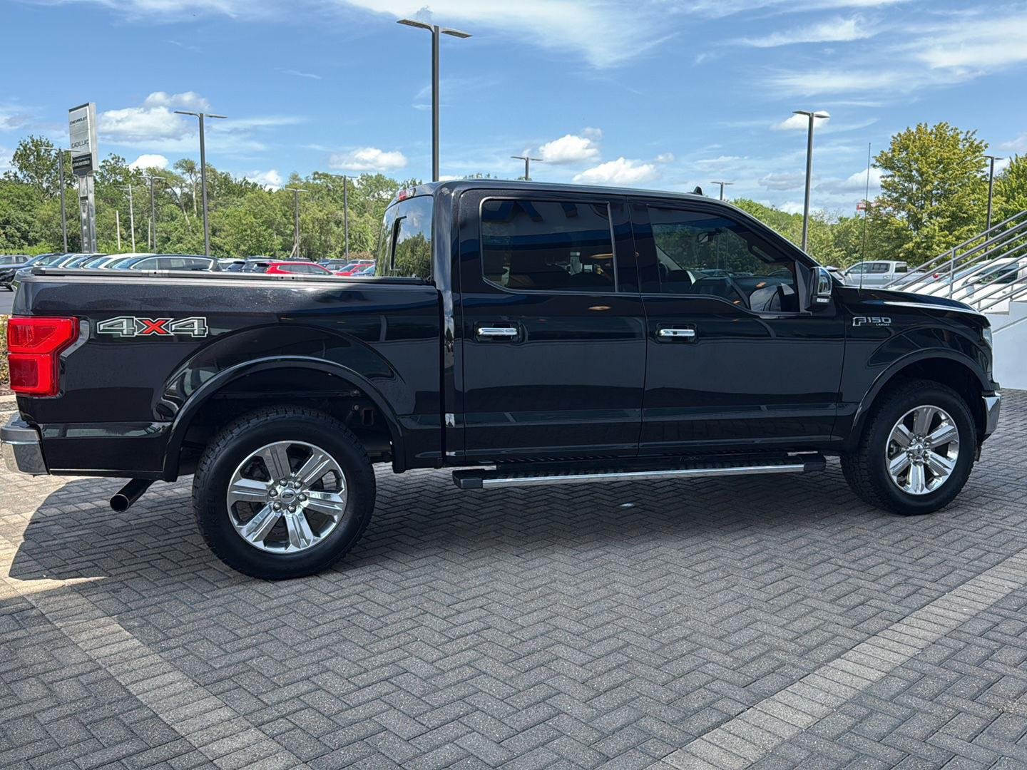 Used 2020 Agate Black Metallic Ford LARIAT image 6