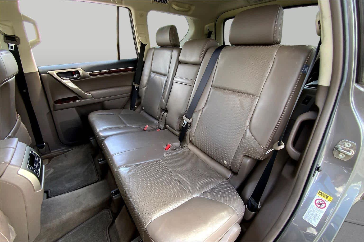 Used 2010 Knights Armor Pearl Lexus  image 19
