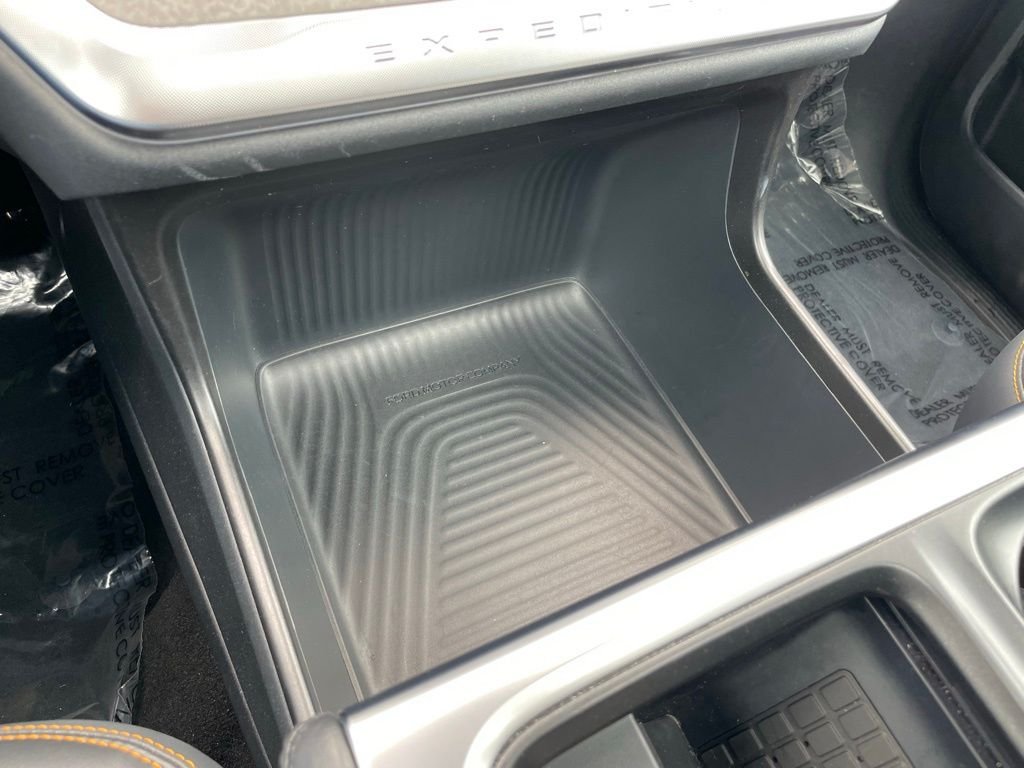 Used 2025 Gray Ford Tremor image 16