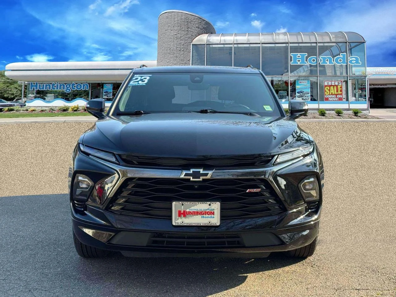 Used 2023 Black Chevrolet AWD RS image 2