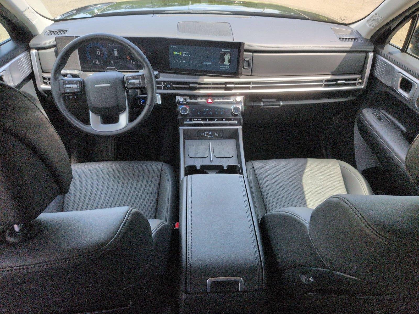 Used 2026 Phantom Black Hyundai SEL image 34