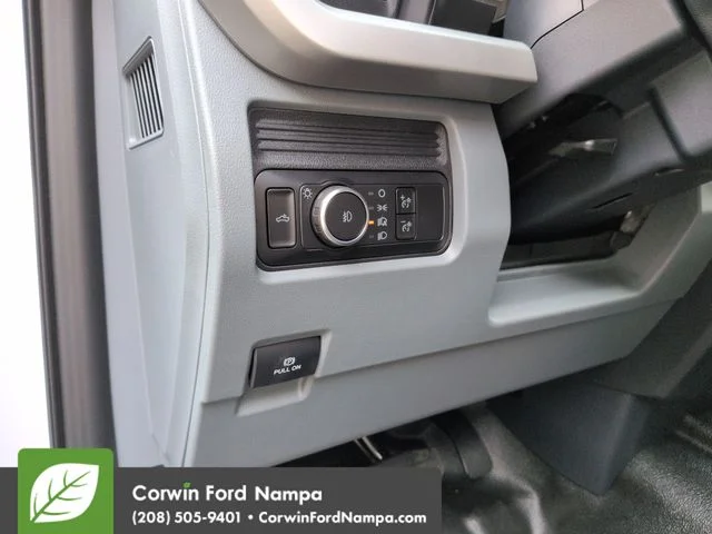 New 2026 Oxford White Ford XL image 13