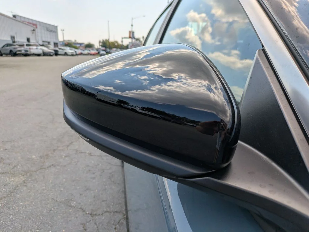 New 2027 Atlantic Gray Metallic / Super Black Two-tone Nissan SR image 12