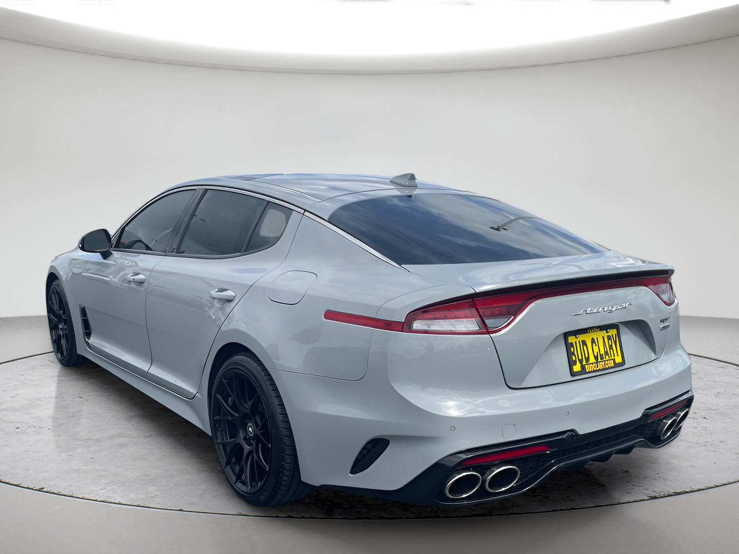Used 2022 White Kia GT1 image 7