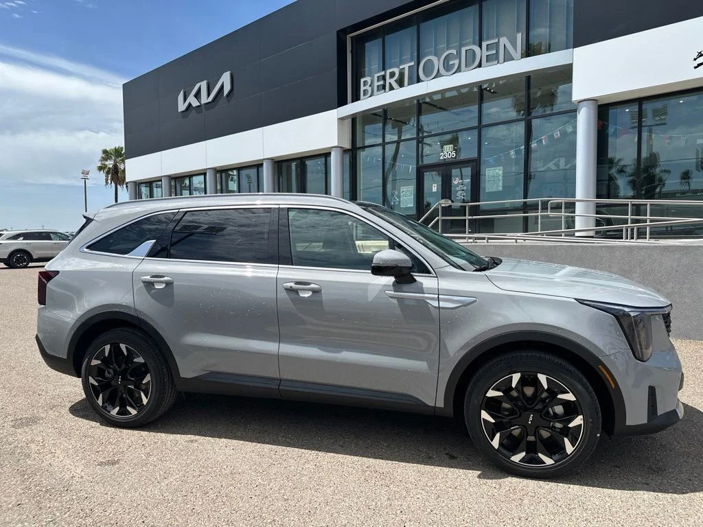New 2026 Gray Kia EX image 3