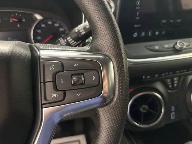 Used 2024 Black Chevrolet 2LT image 18