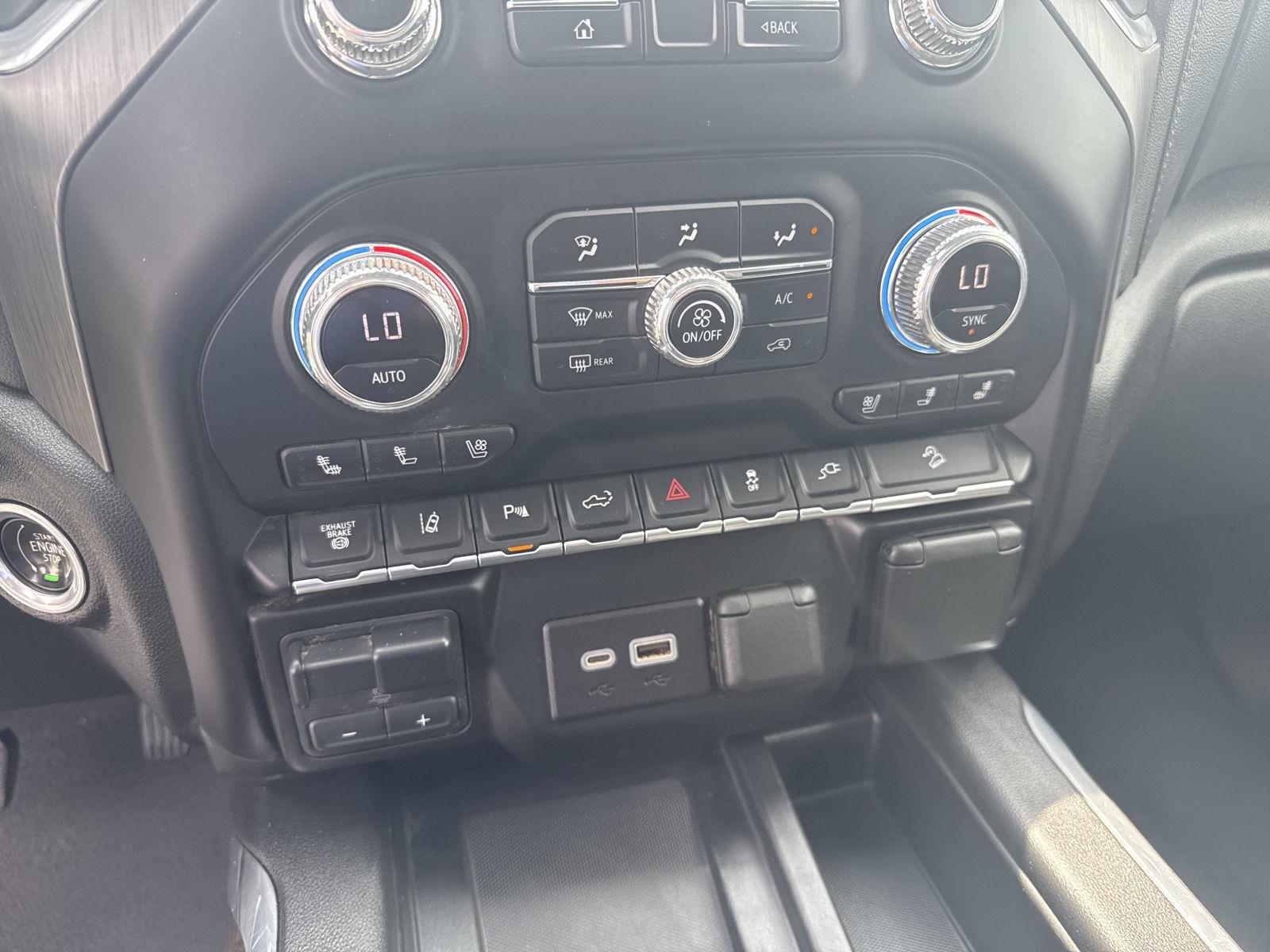 Used 2023 White Frost Tricoat GMC Denali image 25