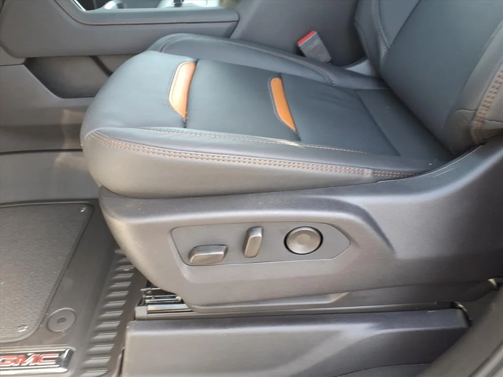 2026 GMC Sierra 2500HD AT4 - Photo 11