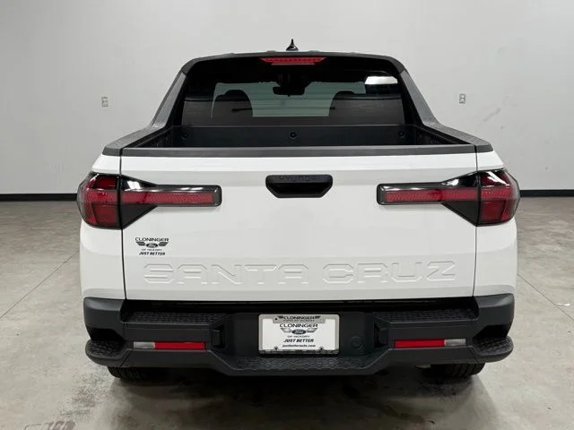 Used 2024 White Hyundai SEL image 10