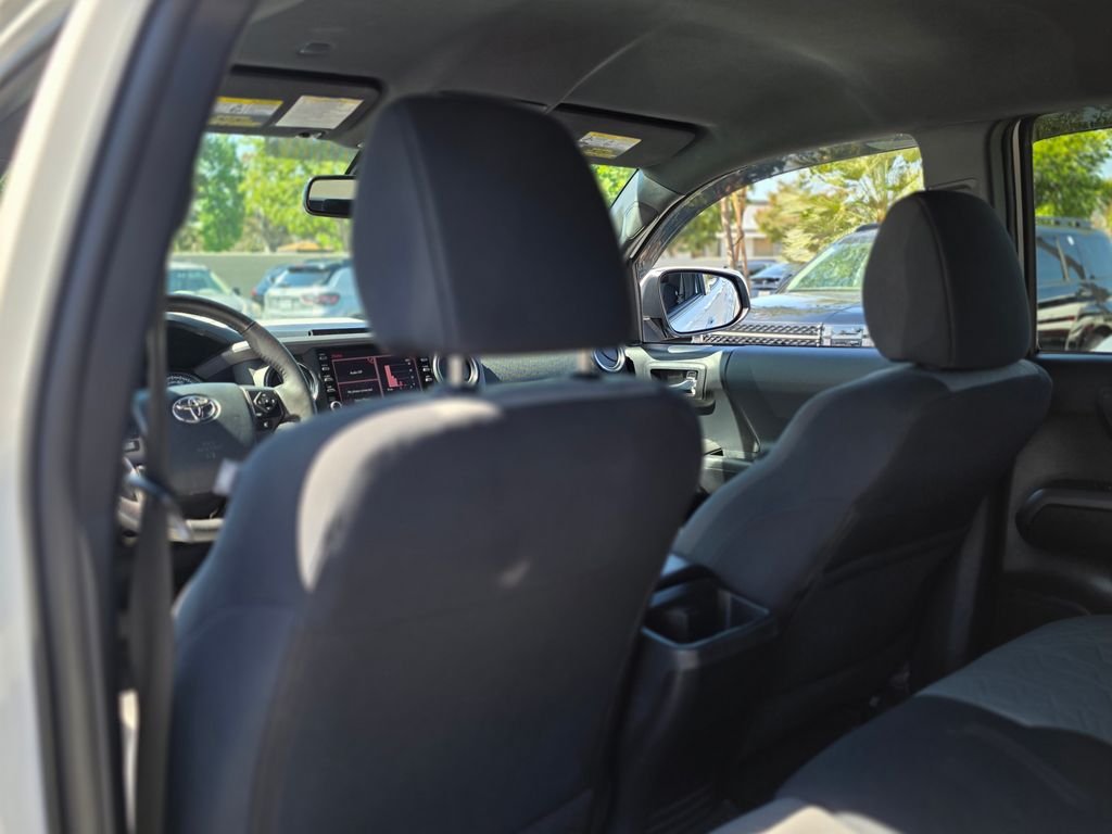 2020 Toyota Tacoma TRD Sport - Photo 17