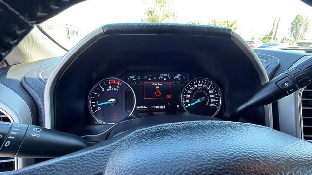 Used 2018  Ford  image 30