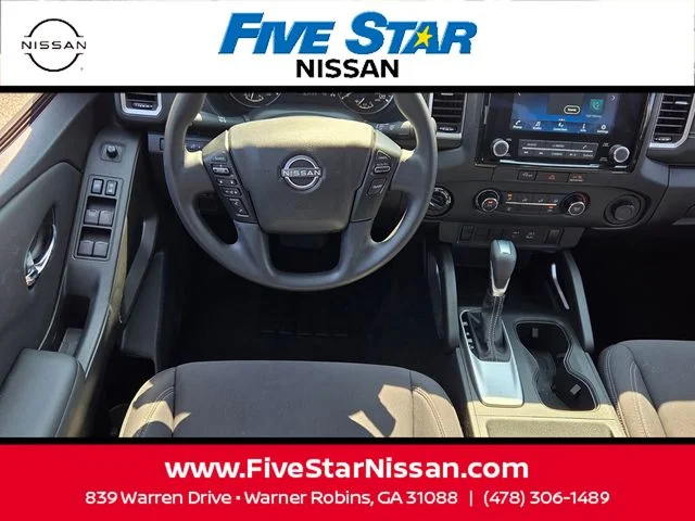 Used 2024 Gray Nissan SV image 7