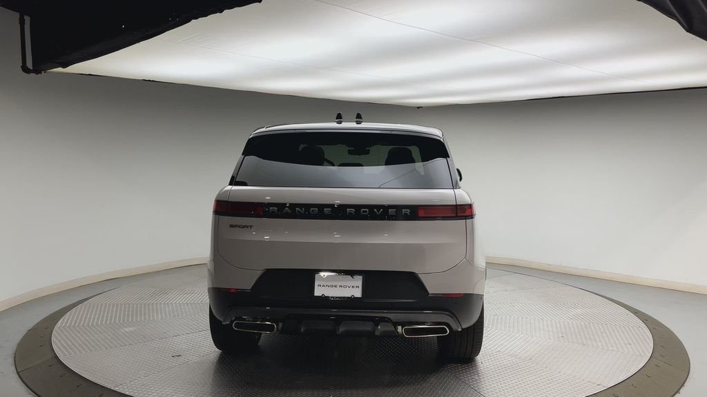 New 2026 Borasco Grey LAND ROVER SE image 3