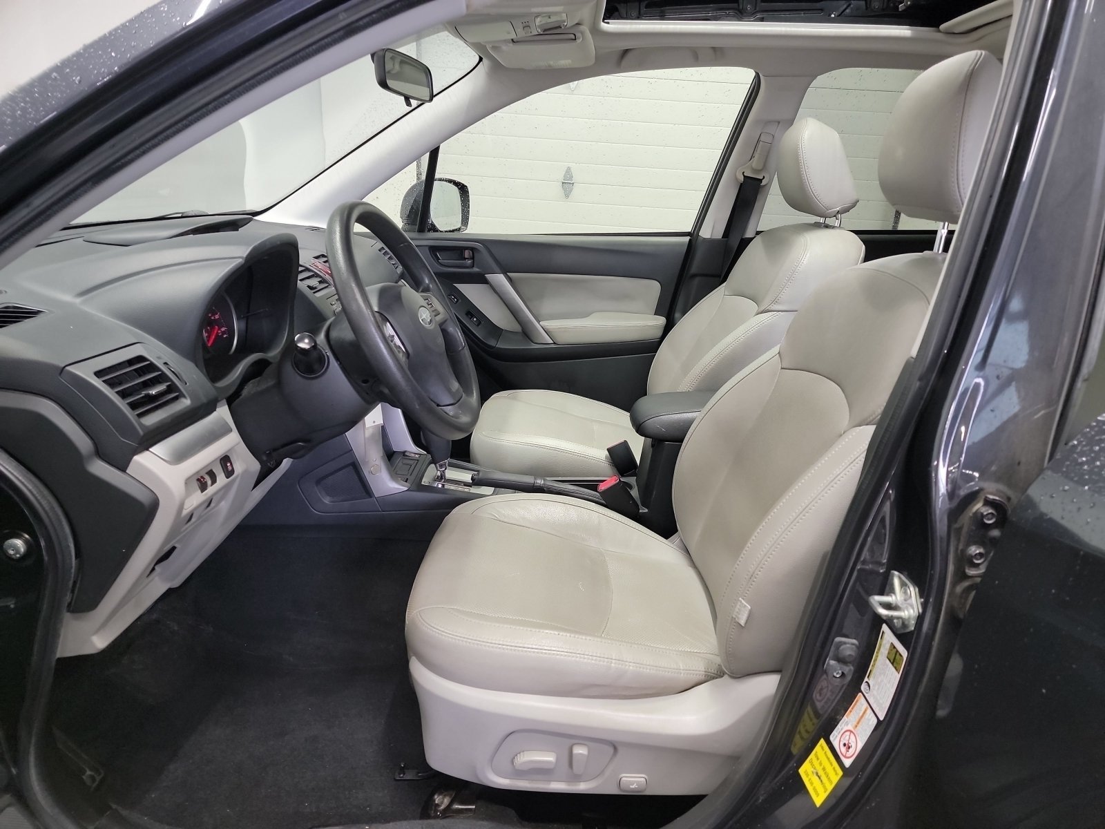 Used 2015 Dark Gray Metallic Subaru 2.5i Premium image 11