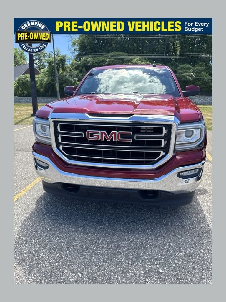 Used 2019 Quartz GMC SLE image 1