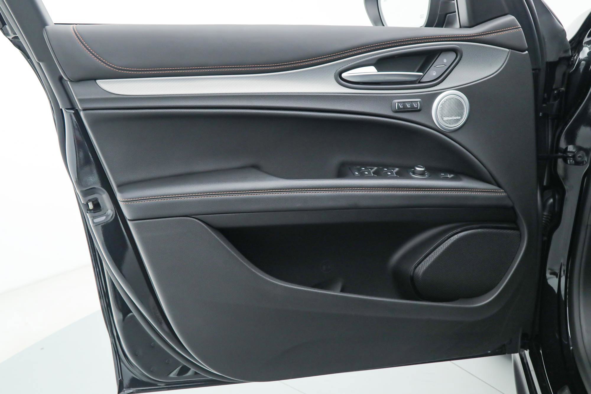 2025 Alfa Romeo Stelvio Intensa - Photo 14
