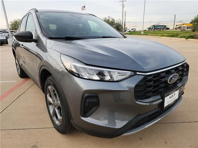 Used 2025 Carbonized Gray Metallic Ford ST-Line All-Wheel Drive image 6