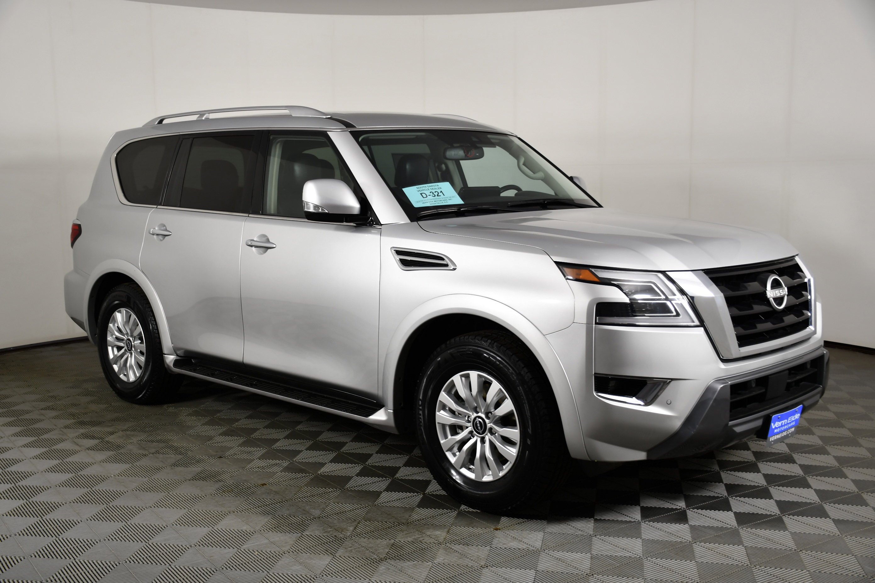 Used 2024 Brilliant Silver Metallic Nissan SV image 4