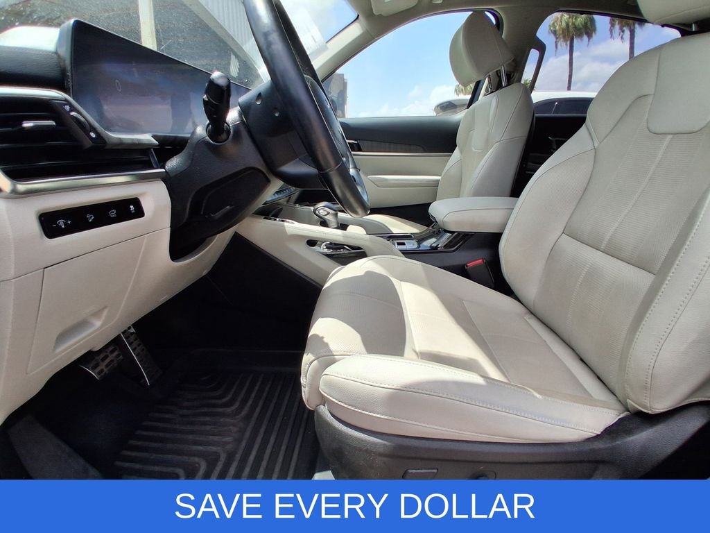 Used 2023 Black Kia SX image 13