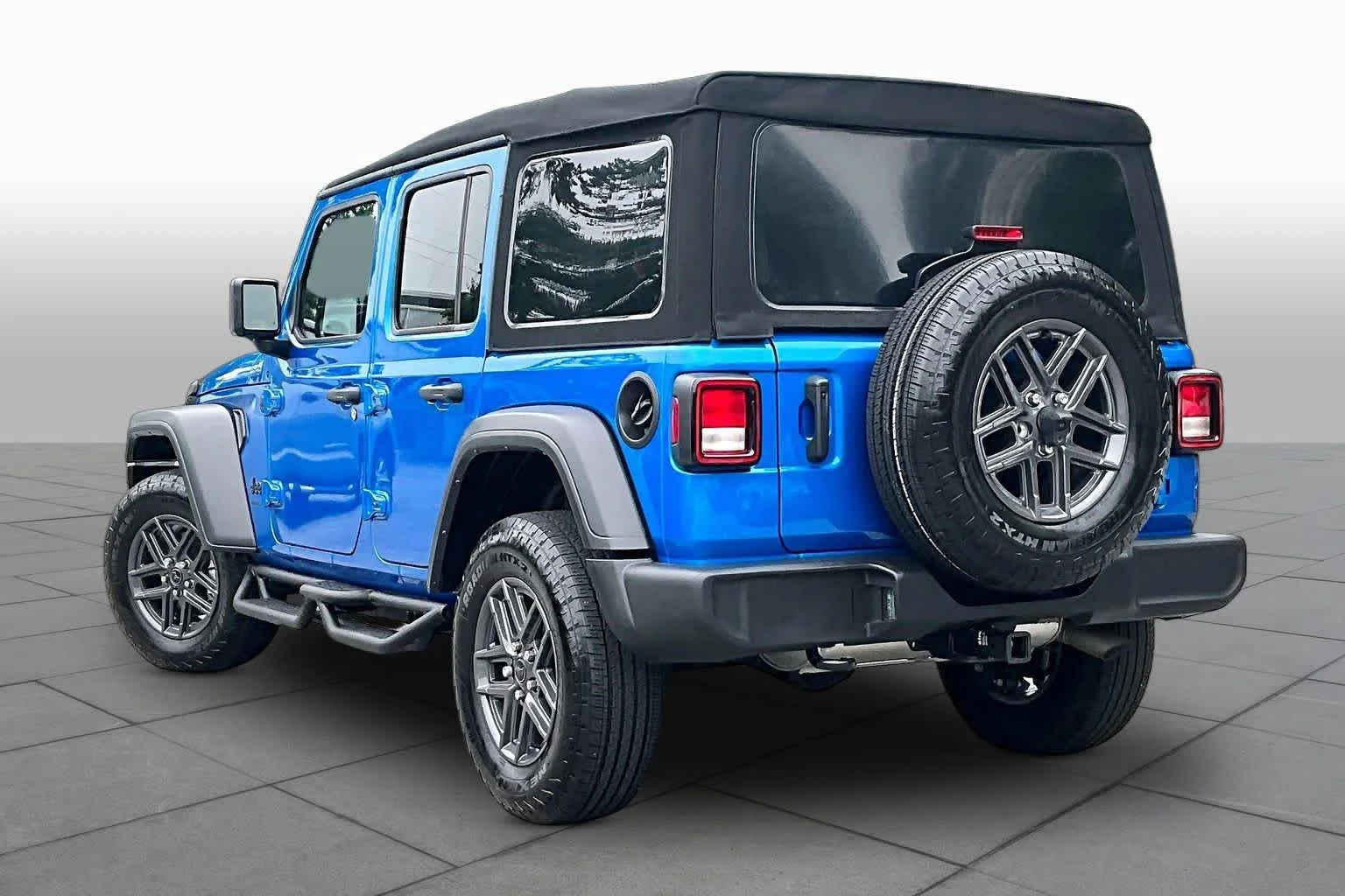 Used 2024 Hydro Blue Pearlcoat Jeep Sport S image 11