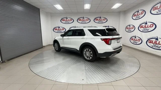 New 2026 Star White Metallic Tri-Coat Ford Platinum image 8