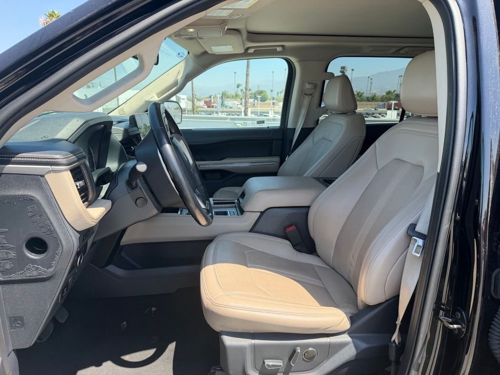 Used 2024 Black Metallic Ford Limited image 5