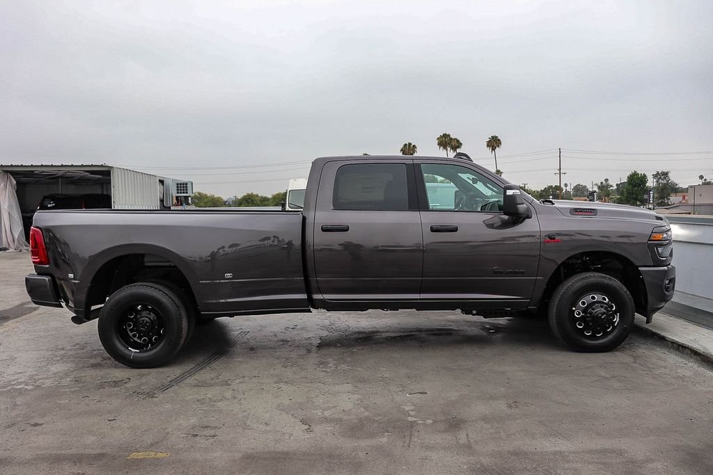 New 2026 Crystal Metallic Ram Big Horn image 13