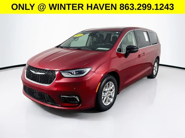 Used 2024 Red Chrysler Touring L image 3