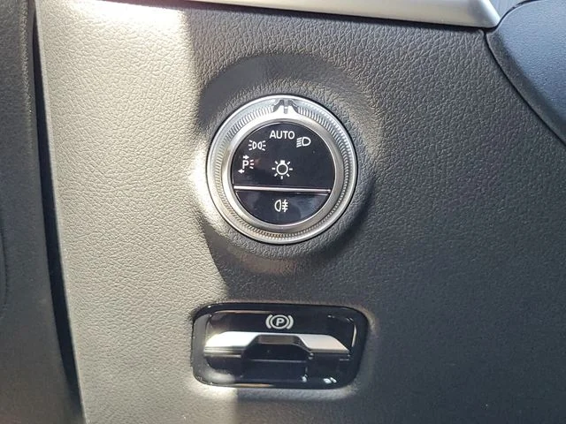 Used 2026 Black Mercedes-Benz C 300 image 23